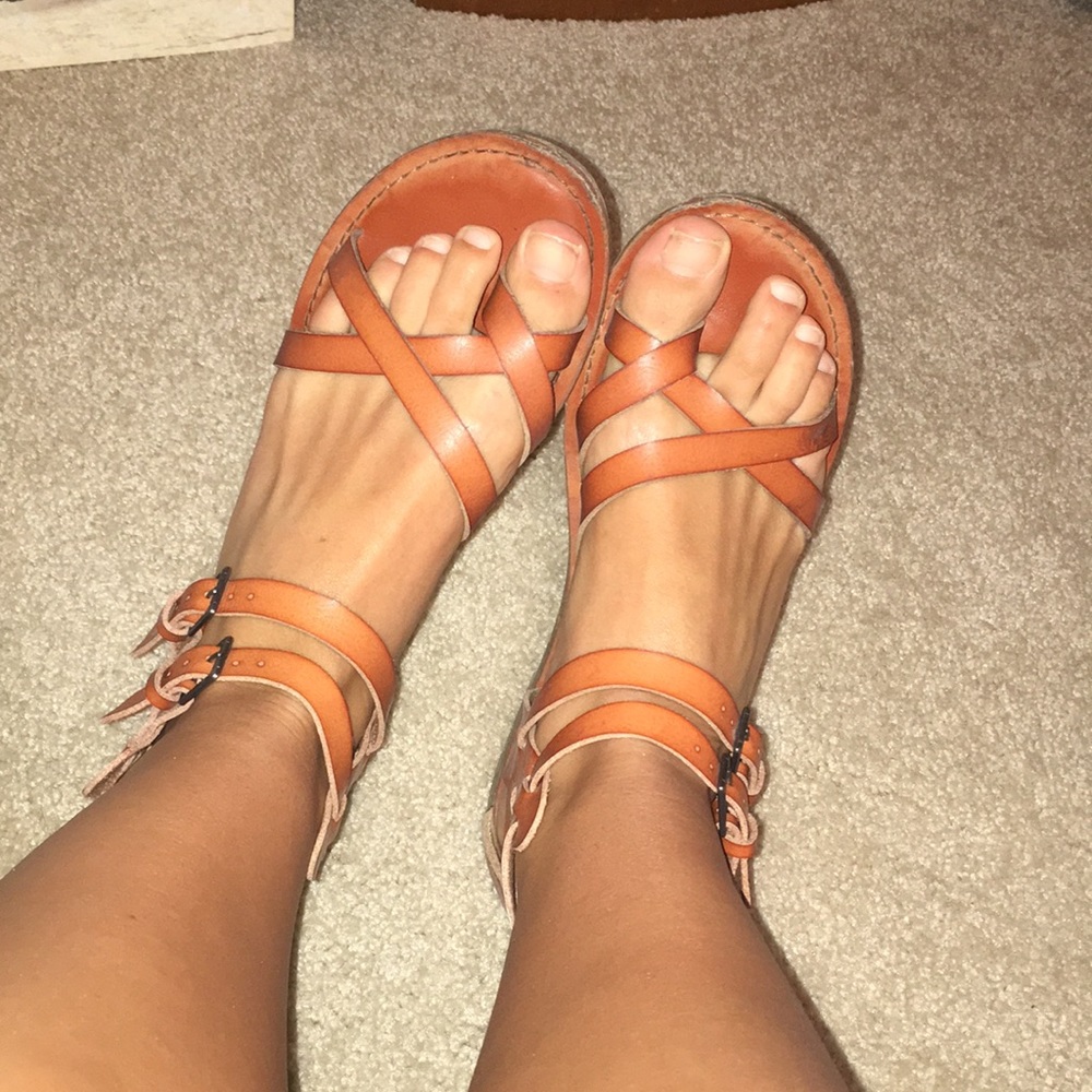 American eagle sandals